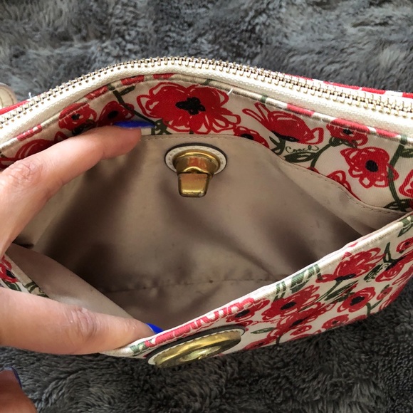 Vintage Coach Cross-Body - Picture 3 of 7